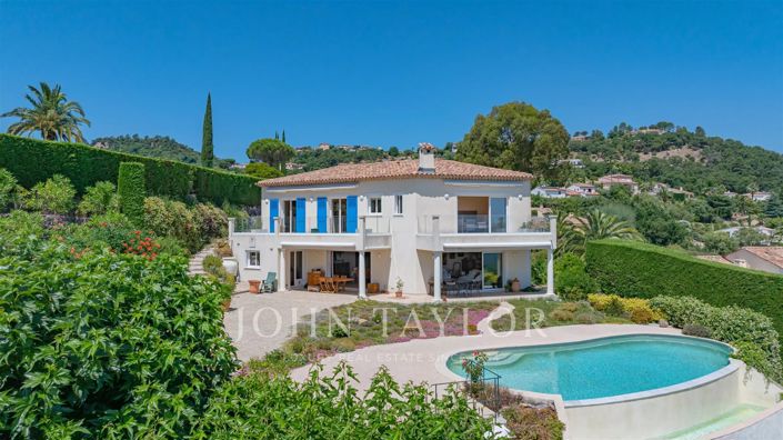 Image No.2-4 Bed House for sale