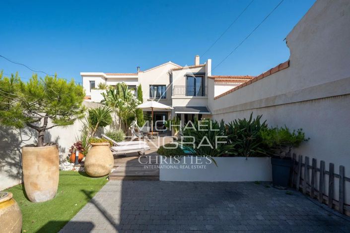 Image No.18-3 Bed House for sale