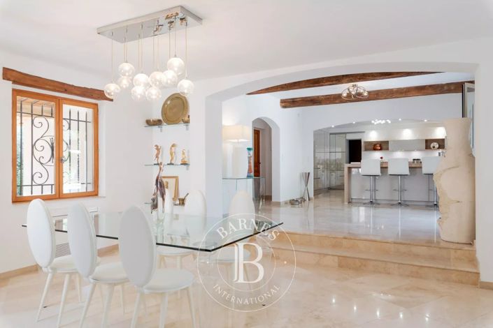 Image No.4-4 Bed House for sale