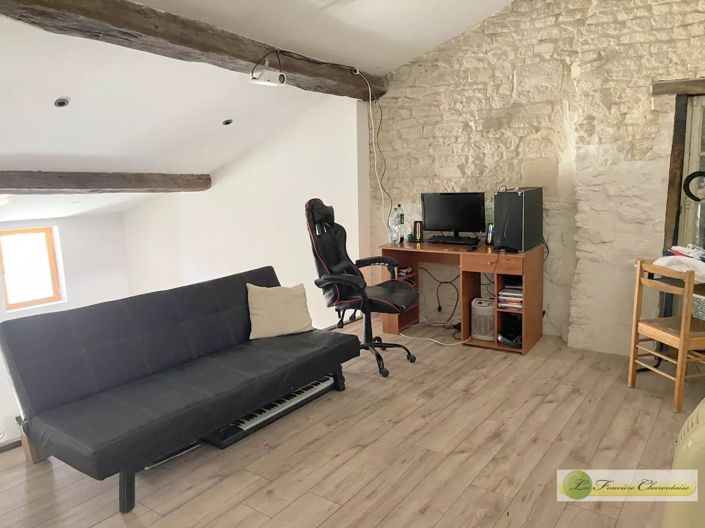 Image No.8-1 Bed House for sale