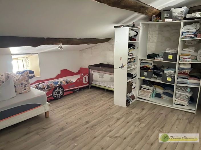 Image No.9-1 Bed House for sale