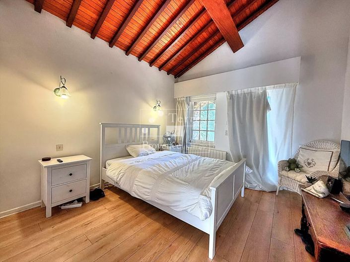 Image No.11-5 Bed House for sale