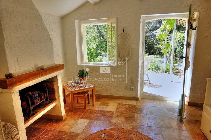 Image No.18-5 Bed House for sale