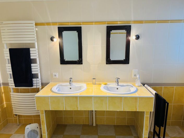 Image No.30-3 Bed House for sale