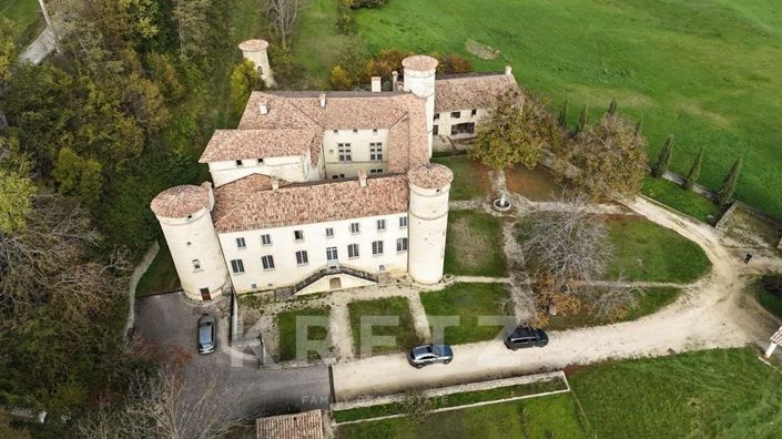 Image No.4-17 Bed Property for sale