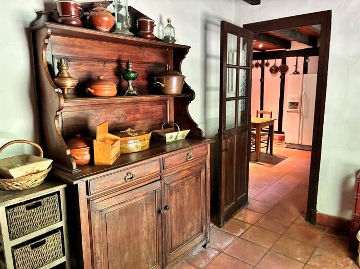 Image No.10-5 Bed House for sale