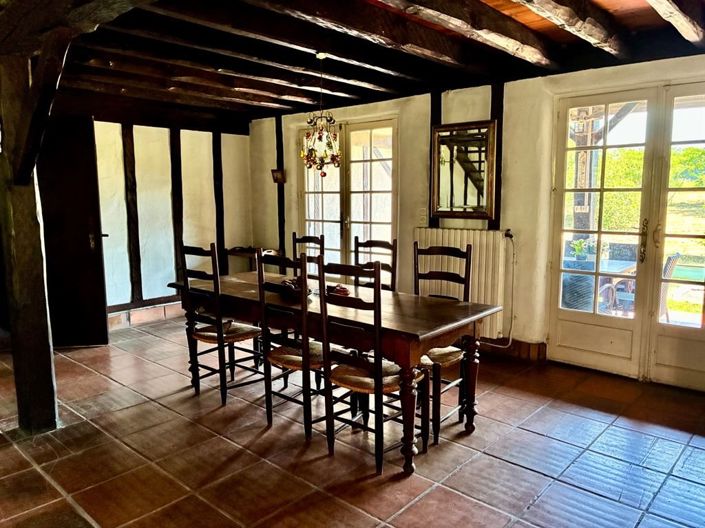 Image No.7-5 Bed House for sale