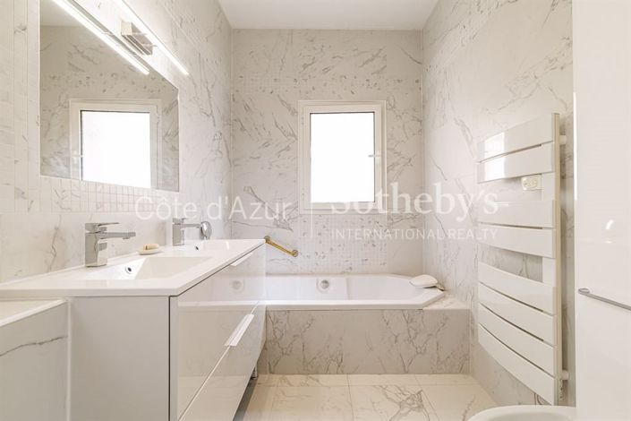 Image No.13-4 Bed House for sale
