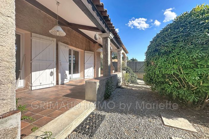Image No.4-Maison de 2 chambres à vendre à Grimaud