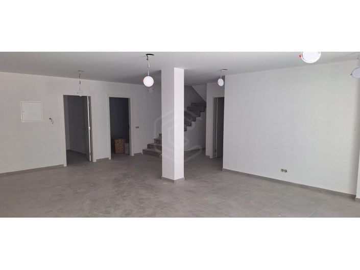 Image No.22-3 Bed House for sale