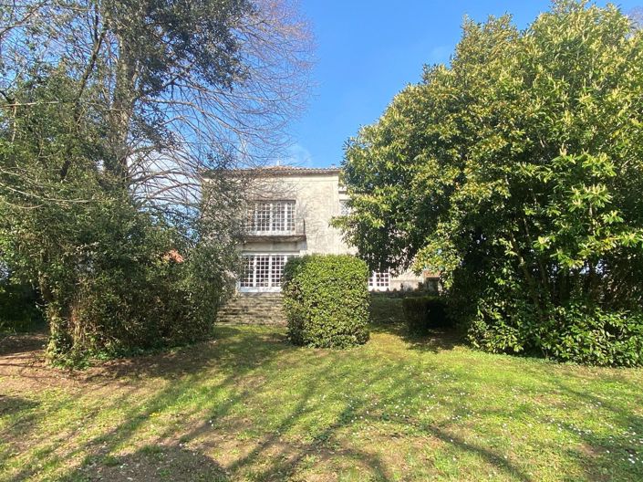 Image No.2-5 Bed House for sale