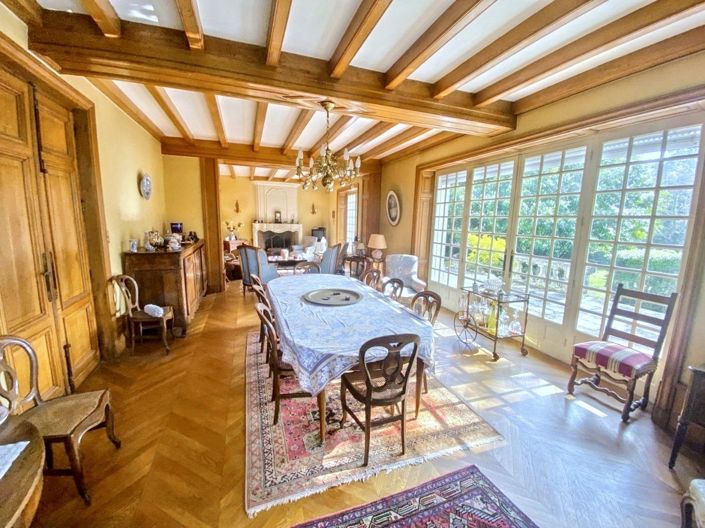 Image No.4-5 Bed House for sale
