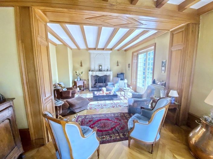 Image No.5-5 Bed House for sale