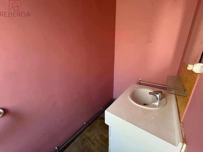Image No.26-5 Bed House for sale