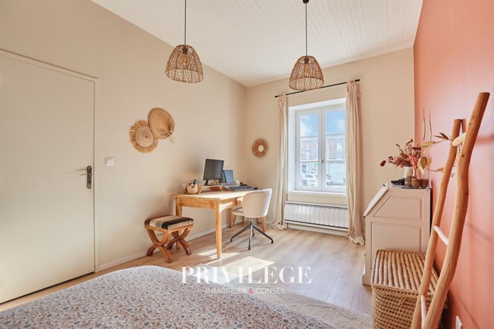 Image No.7-4 Bed House for sale