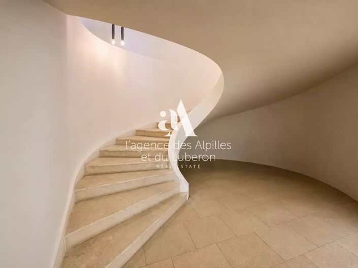Image No.20-8 Bed House for sale