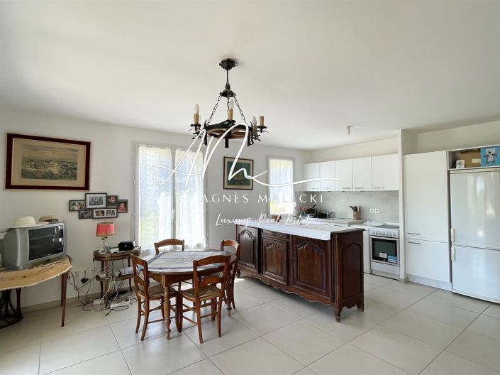 Image No.7-3 Bed Apartment for sale