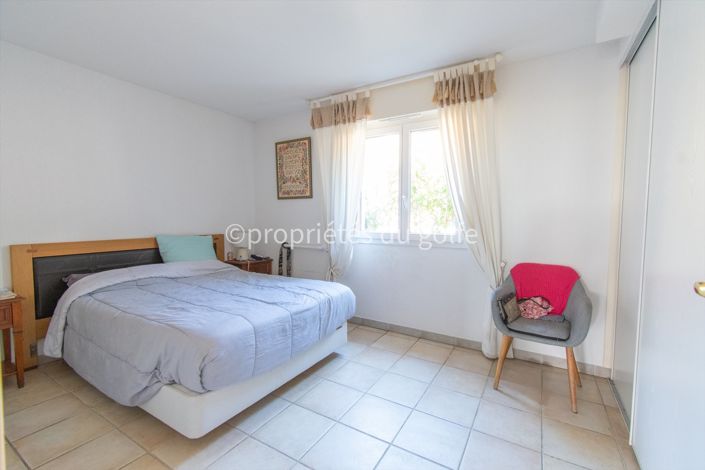 Image No.18-2 Bed Apartment for sale