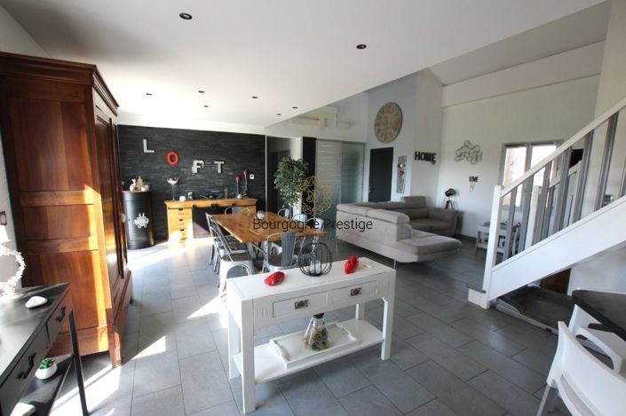 Image No.6-3 Bed House for sale