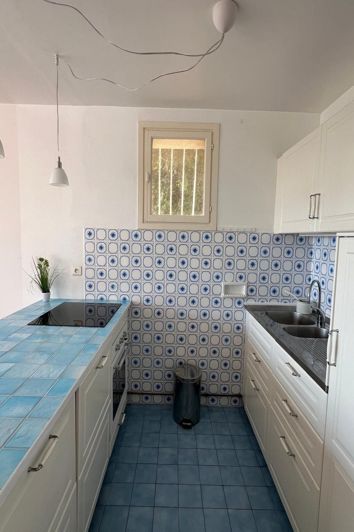 Image No.16-4 Bed House for sale