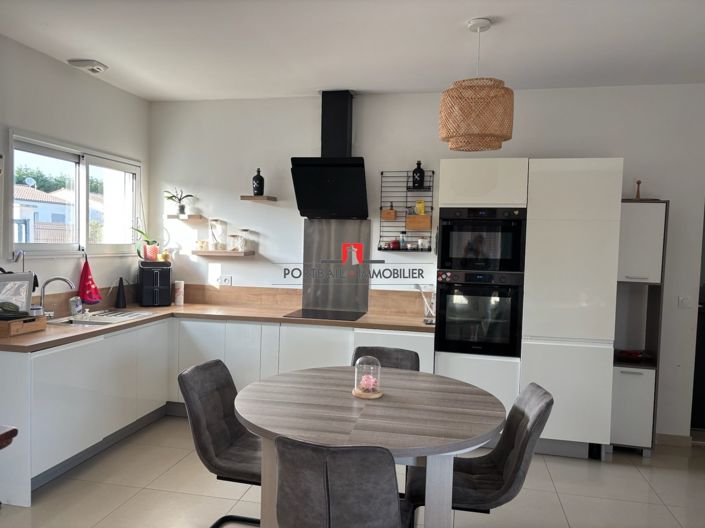 Image No.6-3 Bed House for sale