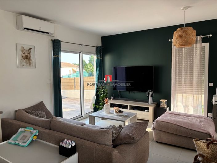 Image No.8-3 Bed House for sale