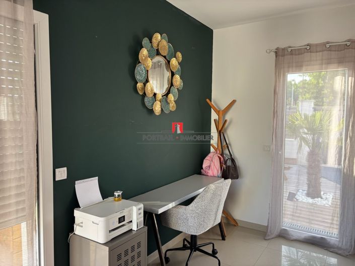 Image No.9-3 Bed House for sale