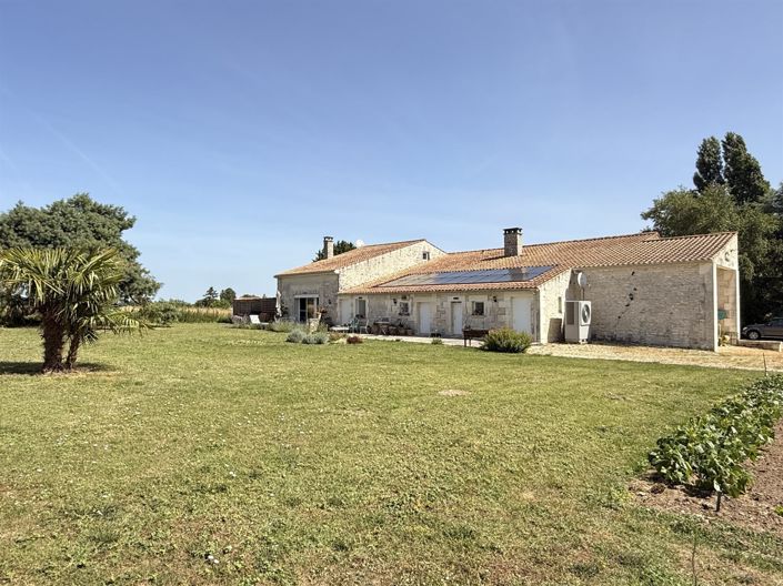 Image No.19-4 Bed House for sale