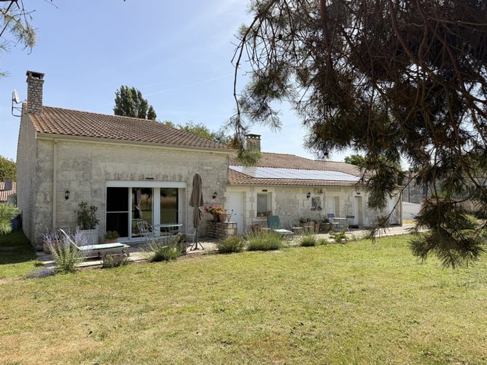 Image No.25-4 Bed House for sale