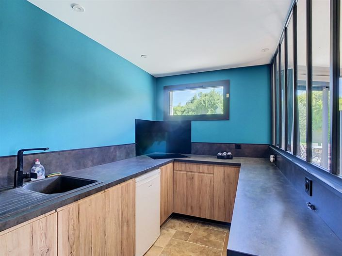 Image No.16-4 Bed House for sale