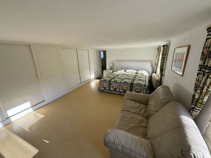 Image No.13-3 Bed House for sale