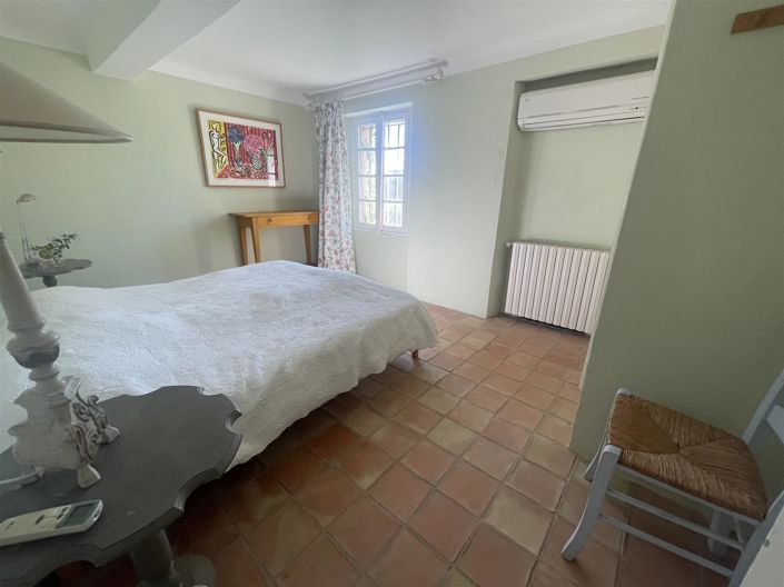 Image No.10-7 Bed House for sale