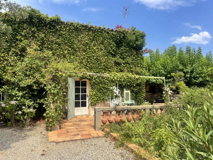 Image No.18-7 Bed House for sale