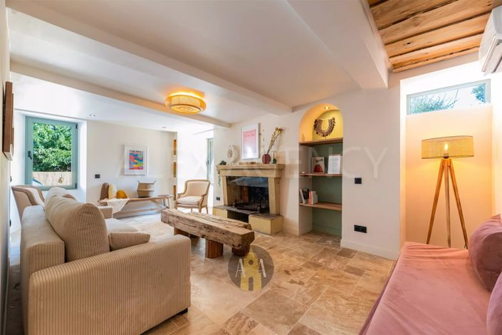 Image No.5-6 Bed House for sale