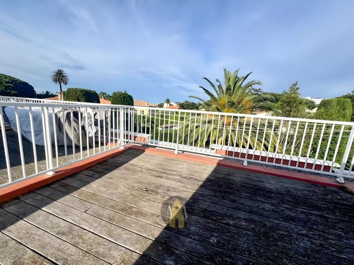 Image No.20-2 Bed Apartment for sale