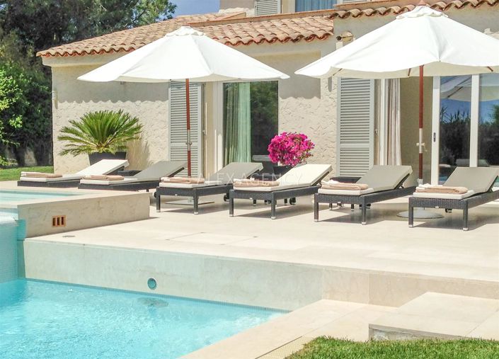 Image No.5-6 Bed House for sale
