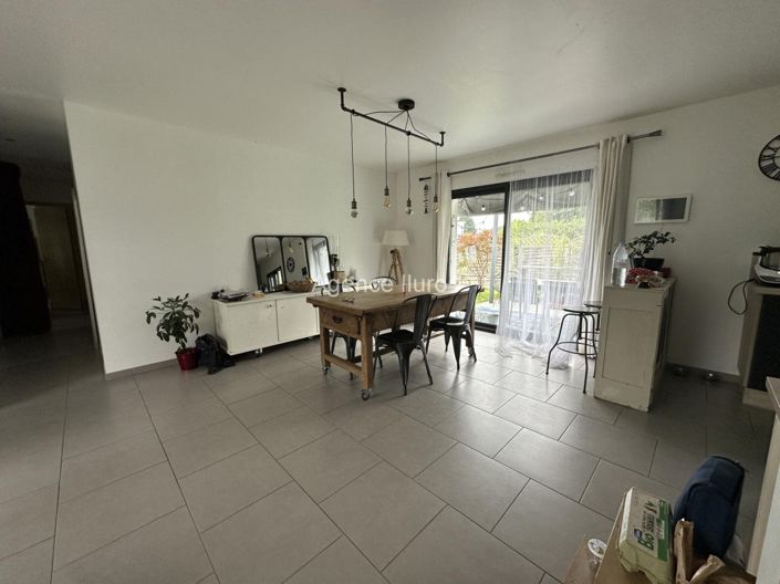 Image No.5-3 Bed House for sale