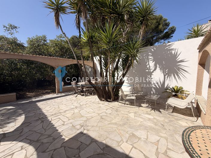 Image No.10-4 Bed House for sale