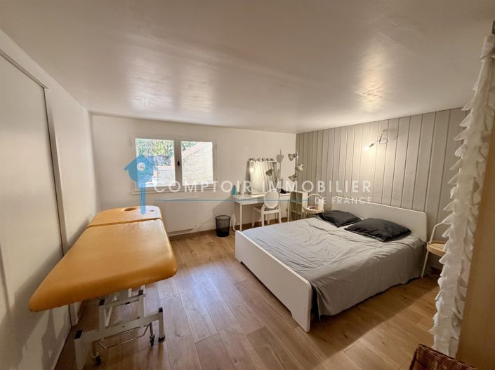 Image No.12-4 Bed House for sale