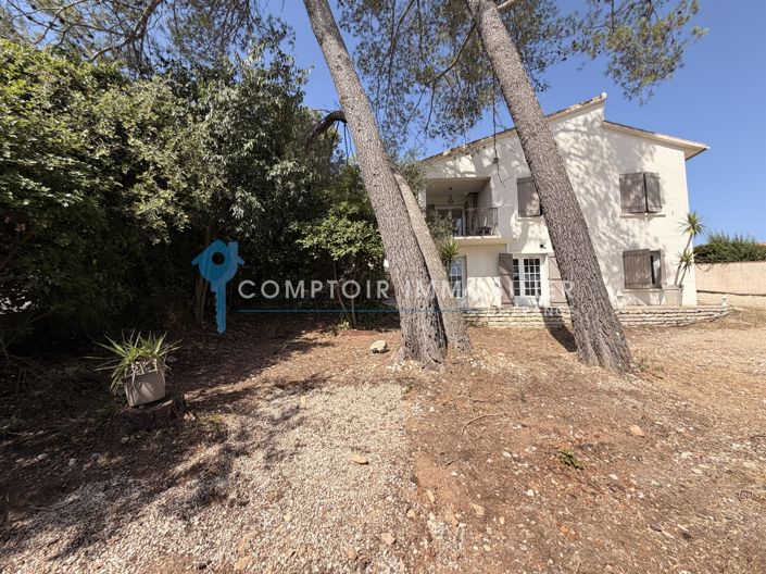 Image No.2-4 Bed House for sale