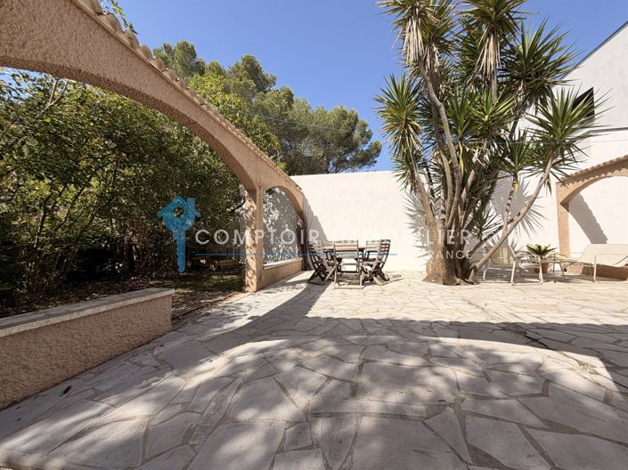 Image No.7-4 Bed House for sale