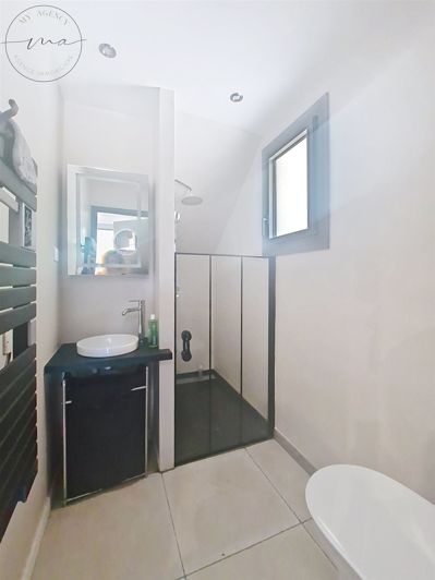 Image No.18-2 Bed House for sale
