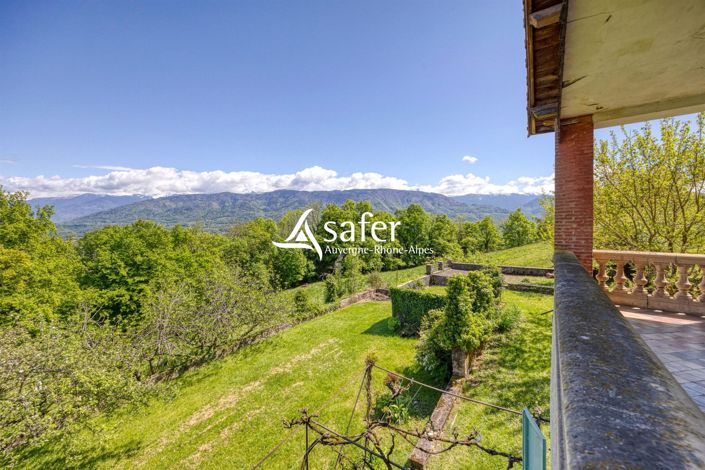 Image No.8-6 Bed House for sale