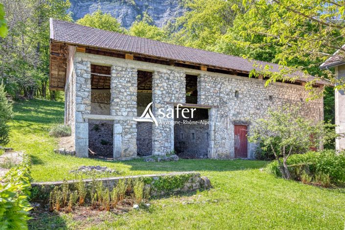 Image No.9-6 Bed House for sale