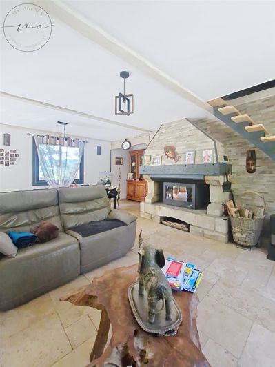 Image No.5-2 Bed House for sale