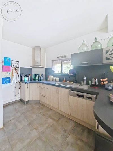 Image No.9-2 Bed House for sale
