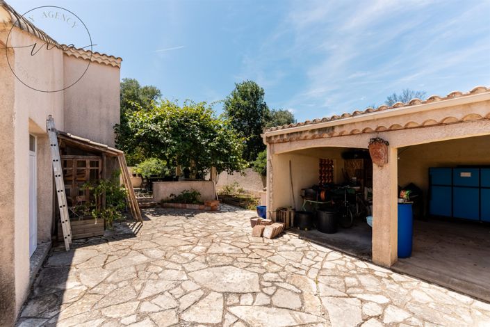 Image No.19-5 Bed House for sale