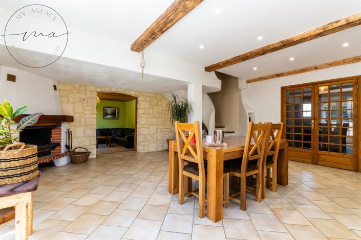 Image No.21-5 Bed House for sale