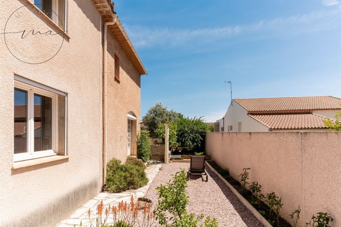 Image No.41-5 Bed House for sale