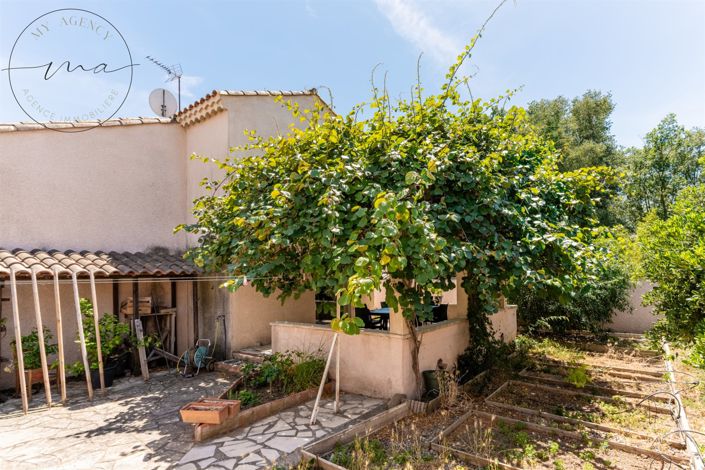 Image No.44-5 Bed House for sale